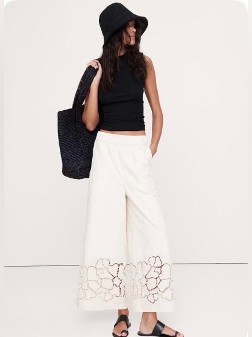 NWT Banana Republic The Pull On Wide Leg Ankle Pant in Embroidered Poplin Sz XS.